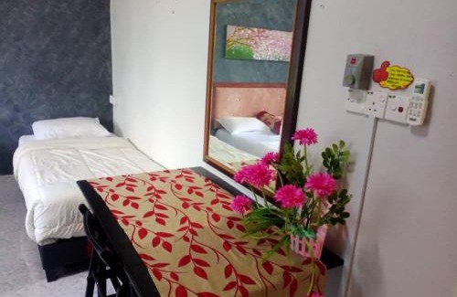 Kampung Bukit Bunga Hotel | Budget-Friendly D' Bunga Hotel Bukit Bunga - Family Welcoming