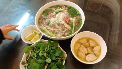 Hoa Lu House | Discover Truong Son Homestay: Family-Friendly Retreat