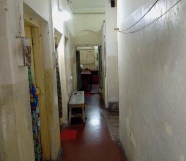 Bhowanipore Apartment | Comfortable PG Accommodation for Men in Bhawanipore