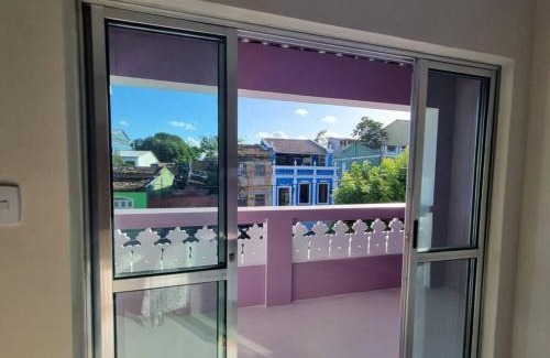 Canavieiras Apartment | New Historic Center Apartment: Pet and Child Friendly Stay