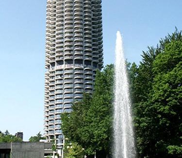 Antonsviertel Apartment | Discover Vivere Apartment 13: Centrally Located Retreat