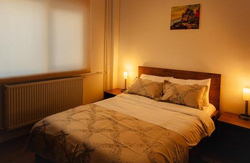 Vitan Apartment | Modern Dristor Apartment with Free Parking & Family Amenities