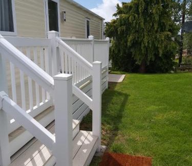 Barnstaple Resort | Endless Summer: Family-Friendly Escape with Kitchen Amenities