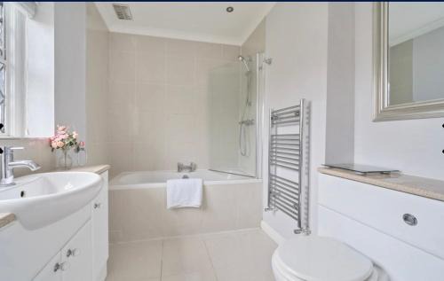 Bickley House | Discover Blakeney: Family & Pet-Friendly Getaway