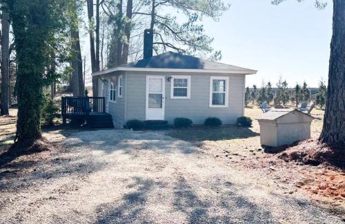 Louisburg House | Relax and Recharge at Our Pet-Friendly Retreat