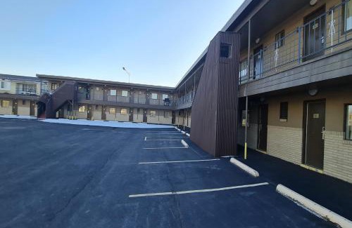 DuBois Hotel | Family-Friendly DuBois Manor Motel by OYO Awaits You