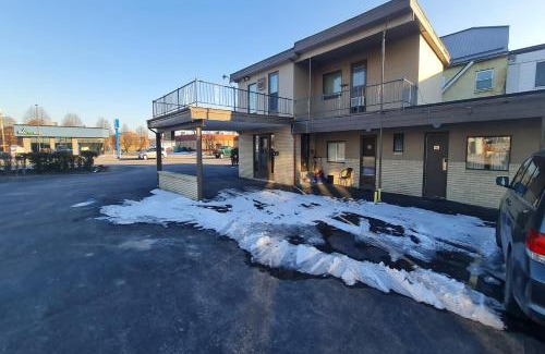 DuBois Hotel | Family-Friendly DuBois Manor Motel by OYO Awaits You