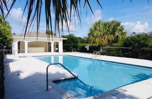 Sebring House | New House Near Sebring International Raceway with Pool