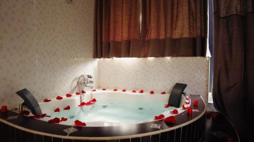 Andahuaylas Hotel | Inviting Hotel Las Terrazas Inn: Family-Friendly Retreat