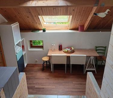 Thorigne-sur-Due Bed & Breakfast | Comfortable Triple Room - Pet & Child Friendly Retreat