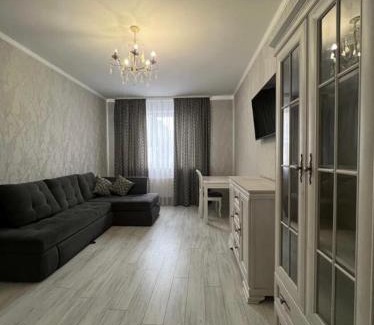 Kornik Apartment | Cozy Loft Apartment on Ogrodowa with Pool & Pet Friendly