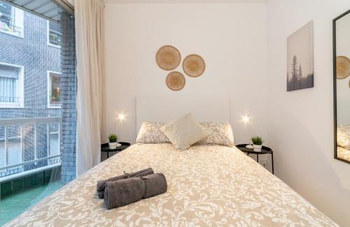 El Raval Bed & Breakfast | Experience Comfort at Ferlandina with Kitchen Amenities
