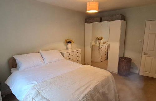 Stockport House | Relax at Shrigley Cottage: Quirky, Quiet & Pet Friendly