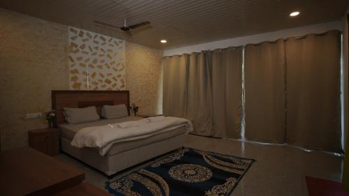 Patnem Hotel | Pet-Friendly Patnem Palm Garden with Ocean Views Await