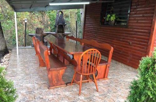 Dupnitsa House | Family-Friendly Retreat at ВИЛА ОРЕХИТЕ Awaits You