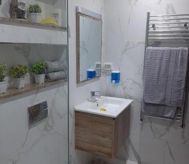 Eastern Khezama Apartment | Family-Friendly Getaway at RcH403N - Ideal for All Ages