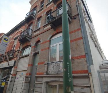 Veeweide Apartment | Discover a Cozy Studio Retreat for Your Next Getaway