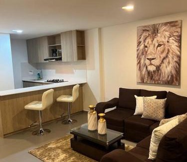 Santa Fe Apartment | Conveniently Located Apartment Near Av 10 del Poblado