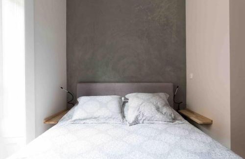 Augustins Apartment | Discover Cocoon: Family-Friendly Retreat in Geneva