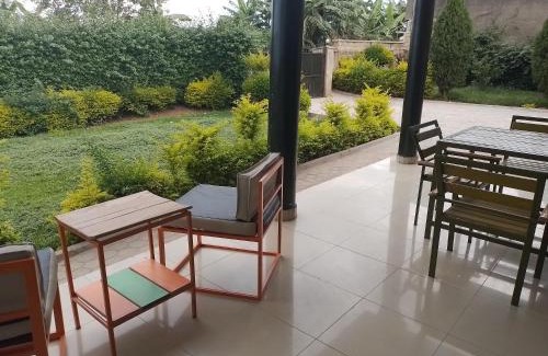 Western Province House | Discover Family-Friendly Comfort at Le Parole Hotel