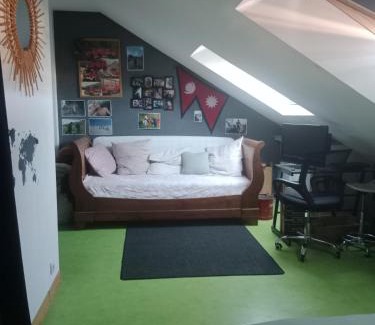 Le Mans Bed & Breakfast | Top-Rated Stay in Le Mans with Private Bath and Toilets