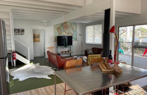 Apollo Bay House | Secluded Waterfront Retreat on Bruny Island: 10/10 Guest Rated
