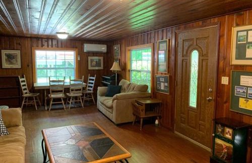 Dunnellon House | Family-Friendly Farm Home Near HITS & WEC in Florida