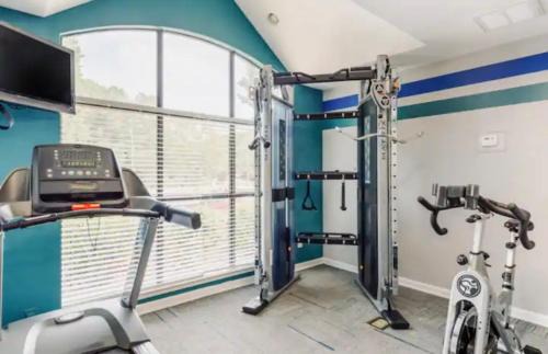 Prosperity Church Road Apartment | Inviting 2 Bedroom Apartment in the Heart of Charlotte