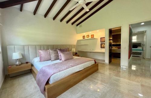 San Jeronimo Apartment | Luxury Retreat in San Jerónimo with Hot Tub & Pet-Friendly