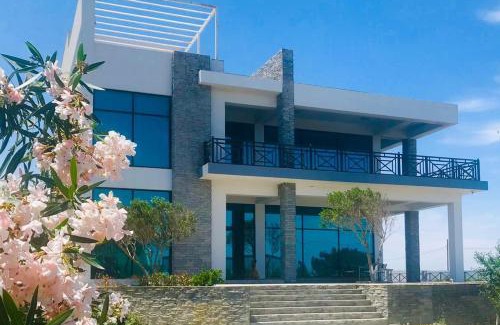 Baku Apartment | Discover Bağ Evləri: Pet-Friendly Retreat with a Pool
