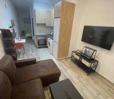 Tetuan Apartment | Cozy Stay at Apartamentos JAP Villaamil - Guest Rated 7/10