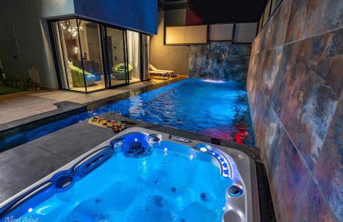 Elqosh Cabin | Experience Boutique Suites at Naomi with Oceanfront Views