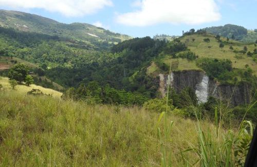 Moragolla House | Relaxing Nature Trails Home with Pool and Pet-Friendly Perks