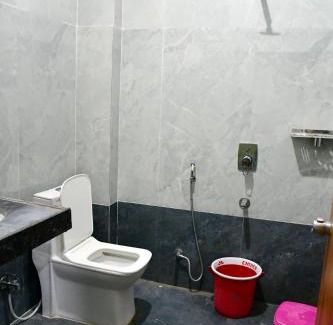 Gadarwara Hotel | Cozy Hotel RD Palace Narsinghpur: Child-Friendly Stays