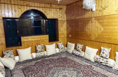 Brein House | Cozy Zulal Guest House with Family and Pet-Friendly Stays
