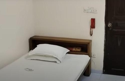 Dhaka Apartment | Budget-Friendly Noddon Villa - Pet and Child Friendly Stay