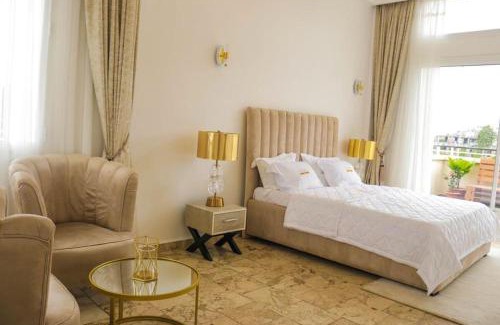 Yaounde Apartment | Stylish Appartement Haut Standing with Hot Tub & Breakfast
