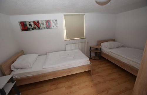Gaarden Apartment | Pet-Friendly Retreat: Enjoy a Simple Stay for Families