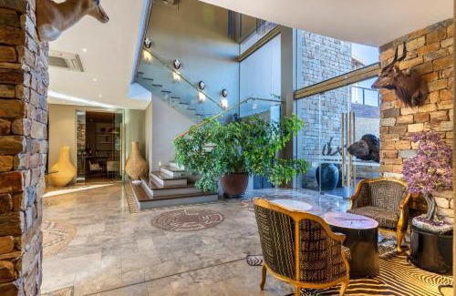 Windhoek West Cabin | Discover Marula Palace: Family-Friendly Retreat with Pool
