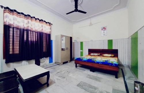 Amritsar House | Discover Royal Oaks Guest House: Pet and Child Friendly Stay