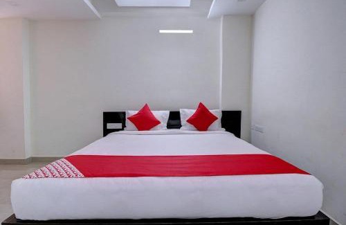 Kollur Hotel | Budget-Friendly Stay at Jaganmatha Kollur with Breakfast