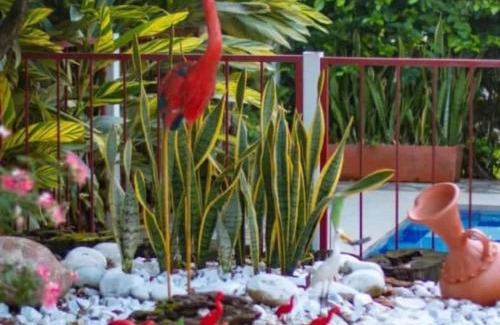 Apiay Villa | Villa Valery: Pet-Friendly Retreat with Pool & Breakfast
