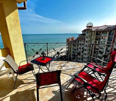 Elenite Apartment | Pet-Friendly SeaBreeze Retreat with Pool in Andalusia