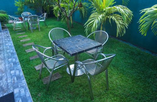 Boossa Villa | Cozy Lily Bungalow with Kitchen & Pet-Friendly Options