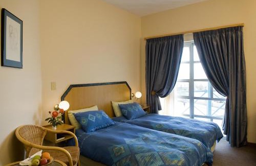 Luderitz Hotel | Sea-View Zum Sperrgebiet: Family-Friendly with Pool Access