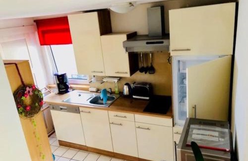 Gehlsdorf Apartment | Cozy Ferienwohnung am Warnowufer with Pool & Family Amenities