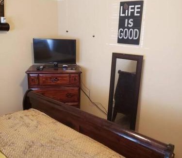 Tougaloo House | Inviting Lu's Home Away from Home for Family Getaways