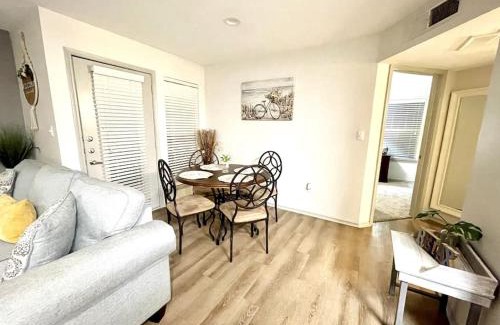 Uptown Apartment | Inviting Apartment Near SAT Intl with Pool and Gym