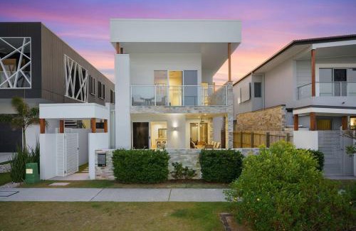 Kingscliff Villa | Elegant Beachside Villa with Ocean View - Seaside Chique