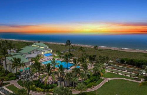 Fort Pierce House | Ocean Villas III 1224: Family-Friendly Retreat with Pool